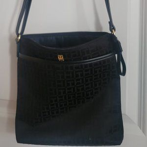 Tommy Hilfiger purse